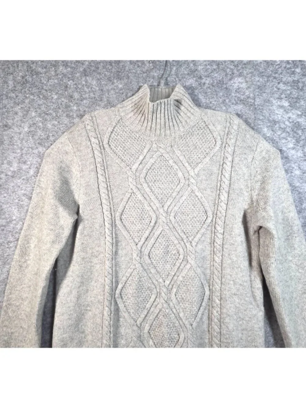Banana Republic Beige Cable Knit Sweater Preppy Classic Cozy Men's L
